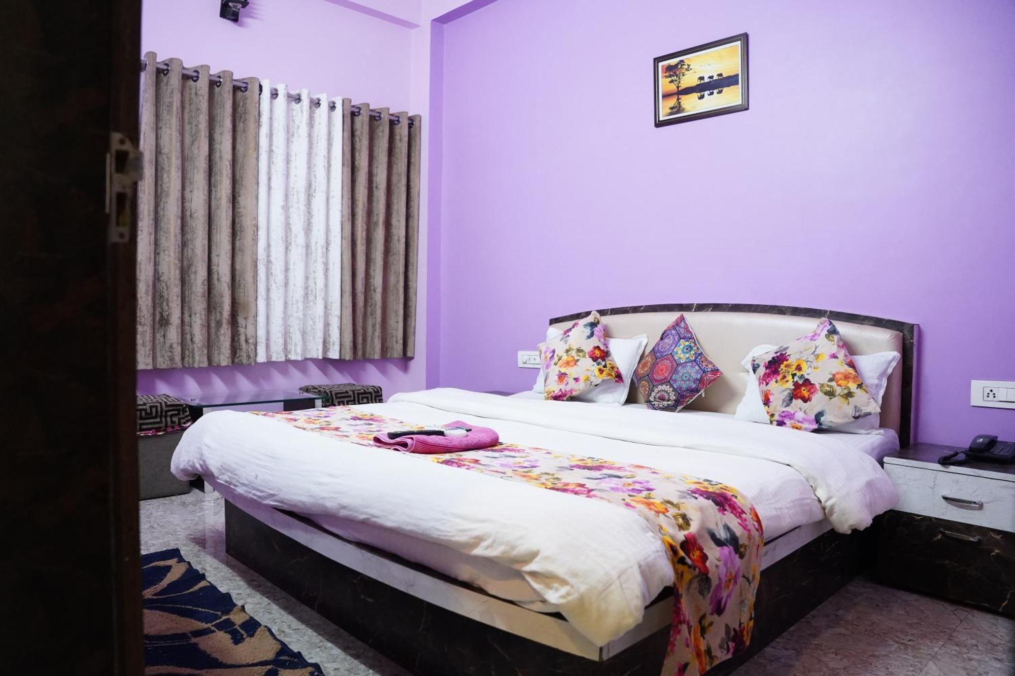 Hotel Mahishmati Palace Maheshwar Extérieur photo